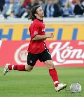 Fussball 1. Bundesliga: Frankfurt, AMANATIDIS Einzelaktion am Ball