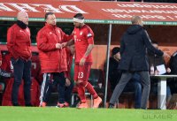 Fussball 1. Bundesliga 15/16: FC Augsburg - FC Bayern Muenchen