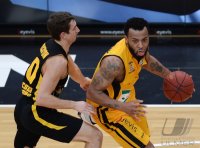 Basketball 1. Bundesliga  13/14  Walter Tigers Tuebingen  - MPH Riesen Ludwigsburg