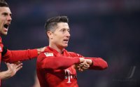 Fussball 1. Bundesliga Saison 19/20: FC Bayern Muenchen -  FC Schalke 04