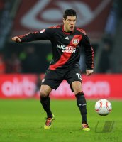 Fussball: 1. Bundesliga Saison 2010/2011: Leverkusen, BALLACK am Ball