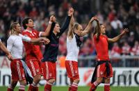 FUSSBALL  International CHL 09/10:Anatoliy Tymoshchuk, Mario Gomez, Bastian Schweinsteiger, Arjen Robben, Martin Demichelis (v. li., FCB)