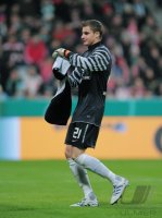 Fussball DFB Pokal 10/11 : Torwart Sebastian Mielitz (SV Werder Bremen)