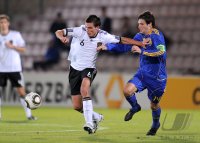 Fussball International:  Christoph Moritz (li, Deutschland) gegen Iegenii Shakhov (re, Ukraine)