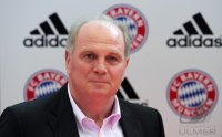 Fussball 1. Bundesliga : Praesident Uli Hoeness (FC Bayern Muenchen)