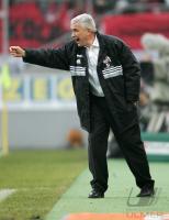 Fussball 1. Bundesliga: Koeln - Stuttgart, Trainer LATOUR