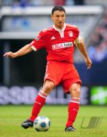 FUSSBALL, T-HOME CUP, BAYERN:  VAN BOMMEL EINZELAKTION