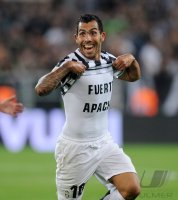 FUSSBALL SERIE A 2013/2014: JUBEL Carlos Tevez (Juventus Turin)