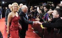 Fussball International  FIFA Ballon d Or 2011:  FIFA Praesident Blatter (Schweiz) und Saengerin  Shakira (Kolumbien)