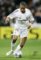 Fussball CL, Real Madrid: ROBINHO Einzelaktion