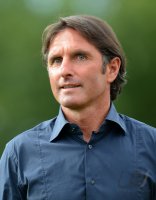 Fussball 1. Bundesliga :  Trainer Bruno Labbadia  (VfB Stuttgart)