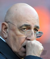 FUSSBALL INTERNATIONAL  CHL Viertelfinale 11/12:  Adriano Galliani (AC Mailand)