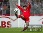 FUSSBALL 1. Bundesliga Dennis Kruppke (SC) am Ball