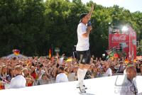 FUSSBALL EURO 2008: Deutsche Nationalmannschaft am Brandenburger Tor Berlin