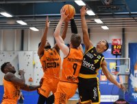 Basketball 2. Bundesliga  20/21: wiha Panthers Schwenningen - Tigers Tuebingen