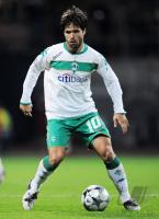 FUSSBALL CHAMPIONS LEAGUE: Bremen, DIEGO Einzelaktion