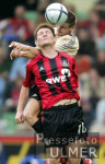 Fussball 1. Bundesliga: Leverkusen - Bayern, Zweikampf