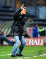 Fussball 3. Bundesliga : Trainer Klaus Augenthaler (Unterhaching)
