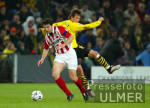 Fussball CL: Dortmund - Eindhoven, Zweikampf