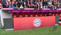 Fussball 1. Bundesliga Saison 18/19: FC Bayern Muenchen - Hannover 96