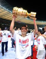 Fussball: DFB Pokal Finale: JUBEL  Philipp Lahm  (FCB)