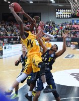 Basketball 1. Bundesliga 16/17 Hauptrunde: Walter Tigers Tuebingen - Alba Berlin