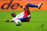 FUSSBALL, 1. BUNDESLIGA, Hamburg, ELIA Einzelaktion