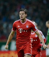 Fussball  1. Bundesliga  13/14: JUBEL Daniel van Buyten (FC Bayern Muenchen)