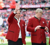 Fussball 1. Bundesliga Saison 15/16: FC Bayern Muenchen - Hannover 96