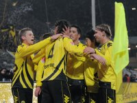Fussball 1. Bundesliga  Saison 2010/2011:  Borussia Dortmund - Borussia Moenchengladbach