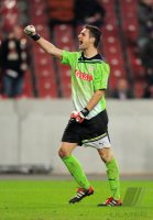 FUSSBALL  DFB Pokal 11/12  Achtelfinale: JUBEL Torwart Sven Ulreich (VfB Stuttgart)