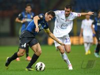 FUSSBALL SERIE A: Javier Zanetti (li, Inter Mailand) gegen Manuel Pasqual (AC Florenz)