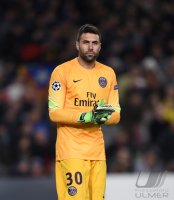 Fussball CHL  Saison 2014/2015: Torwart Salvatore Sirigu (Paris Saint-Germain)