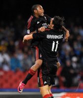 FUSSBALL SERIE A: (v. re.) Jubel Mailand mit Zlatan Ibrahimovic, Robinho