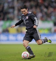 Fussball 1. Bundesliga  Saison 2010/2011: Danijel Pranjic (FC Bayern Muenchen)