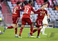 Fussball 1. Bundesliga Saison 21/22: FC Bayern Muenchen - SpVgg Greuther Fuerth