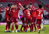 Fussball 1. Bundesliga Saison 21/22: FC Bayern Muenchen - 1. FSV Mainz 05