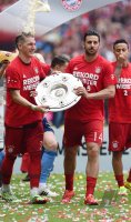 Fussball, 1. Bundesliga  Saison 14/15: JUBEL FC Bayern Muenchen