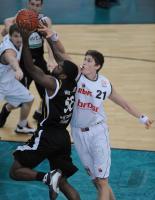 Basketball  1. Bundesliga  09/10  Walter Tigers Tuebingen - Brose Baskets