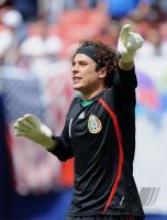 FUSSBALL Gold Cup 2009 Finale:  Torwart Guillermo Ochoa   (Mexico)