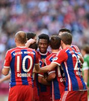 Fussball 1. Bundesliga Saison 14/15: JUBEL FC Bayern Muenchen