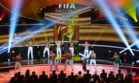 Fussball International  FIFA Ballon d Or 2012:  Brasilianische Capoeira Tanzgruppe