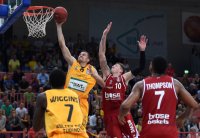 Basketball 1. Bundesliga 14/15 Hauptrunde:  Walter Tigers Tuebingen - Brose Baskets Bamberg