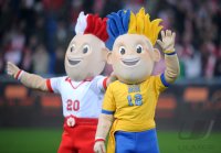 Fussball International:  MASKOTTCHEN zur EURO 2012 in Polen und der Ukraine