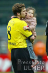 Fussball 1. Bundesliga: Dortmund - Frankfurt, FRINGS mit Tochter