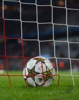 Fussball CHL&Acirc;&nbsp; Saison 12/13:  Adidas CHL Ball im Netz