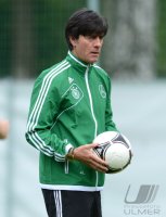 FUSSBALL INTERNATIONAL EURO 2012:  Training der Deutschen Nationalmannschaft
