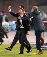 Fussball CHL  Saison 2011/2012: Jubel Trainer Walter Mazzarri (SSC Neapel)