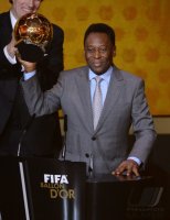 Fussball International FIFA Ballon d Or 2013: Ehrenpreis fuer Pele (Brasilien)
