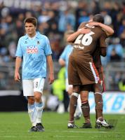 FUSSBALL, 2. BUNDESLIGA, 8. Spieltag: St. Pauli Hamburg - 1860 Muenchen